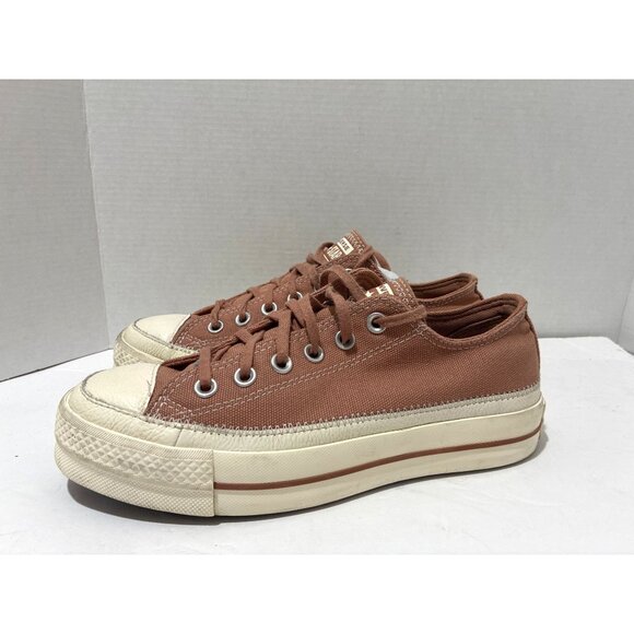 Converse Women's 7.5 Chuck Taylor All Star Lift Platform Sneakers Mauve low top - Picture 1 of 6